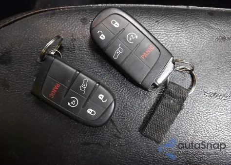 2019 Jeep Compass Trailhawk 4X4 from USA, damaged, VIN 3C4NJDDB0KT709054